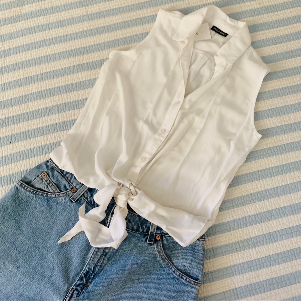 White Button Up Tank Top/ Sleeveless Shirt
